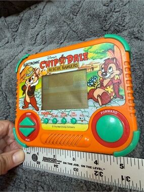 Vintage 1990 Tiger Electronics Chip 'n Dale Rescue Rangers Handheld Game(tested)